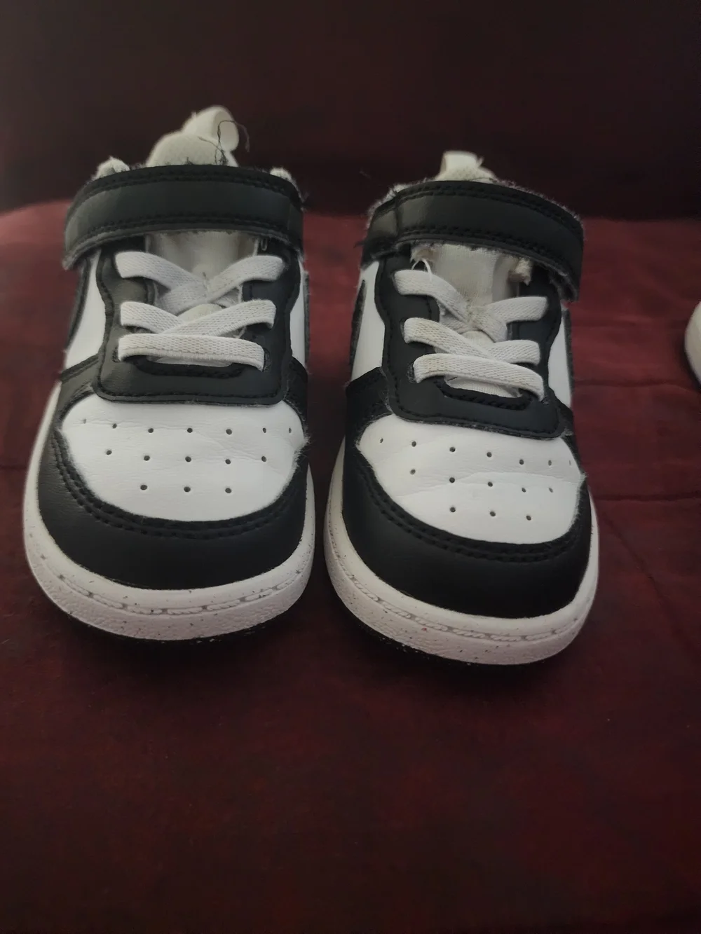 Nike Dunks/Panda Baby/Little Kid Court Borough Low Sneakers LIKE NEW
